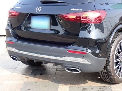 MERCEDES-BENZ GLA - 9