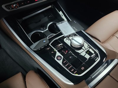 2025 BMW X5 — миниатюра 12