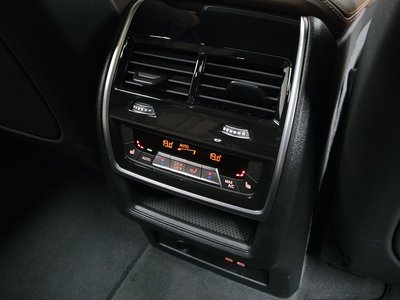 2025 BMW X5 — миниатюра 31