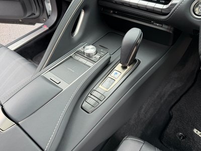 صورة مصغرة 18 لـ 2022 Lexus LC