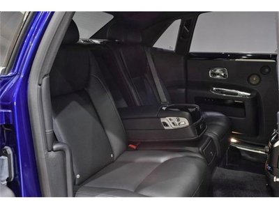 2015 ROLLS-ROYCE GHOST — миниатюра 17