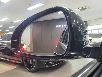 MERCEDES-BENZ S-CLASS - 9