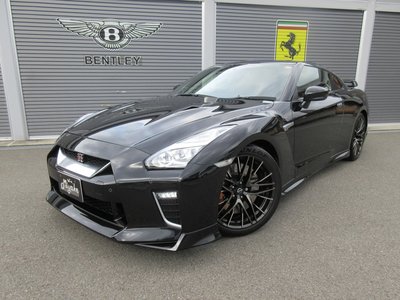 NISSAN GT-R