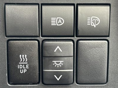 صورة مصغرة 11 لـ 2019 Toyota LAND CRUISER PRADO