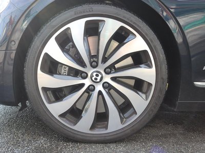 BENTLEY FLYING SPUR - 4