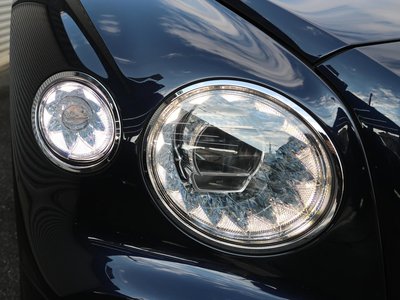 BENTLEY FLYING SPUR - 6