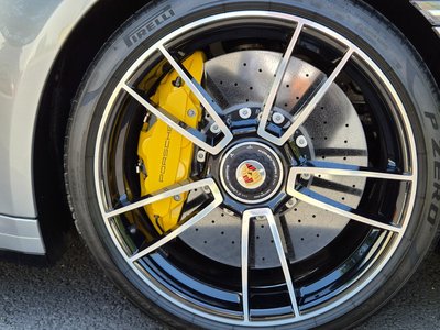 PORSCHE 911 - 6