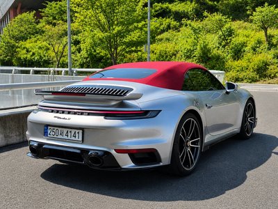 PORSCHE 911 - 7