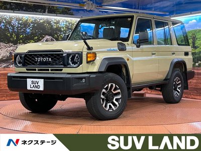 TOYOTA LAND CRUISER 70 - 1