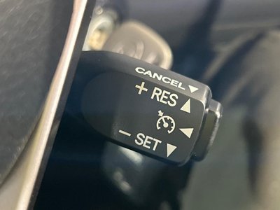 TOYOTA LAND CRUISER 70 - 6