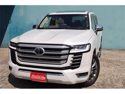 TOYOTA LAND CRUISER 300