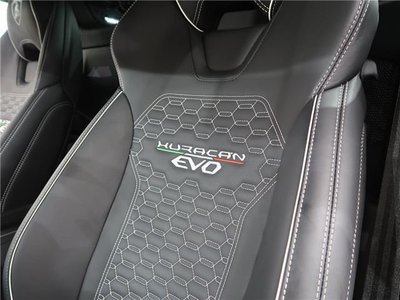 2022 Lamborghini HURACAN — миниатюра 21