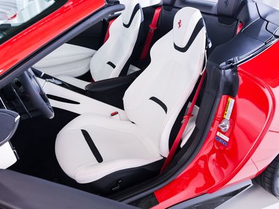 2024 Ferrari ROMA SPIDER — фото 4