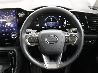 2023 Lexus NX — фото 8