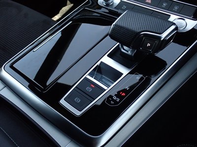 2019 AUDI Q8 thumbnail 76