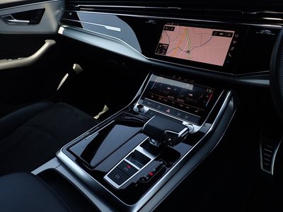 2019 AUDI Q8 thumbnail 62