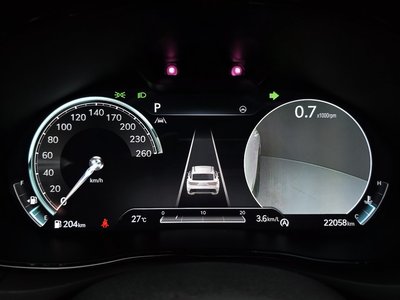 صورة 8 لـ 2022 Genesis GV70
