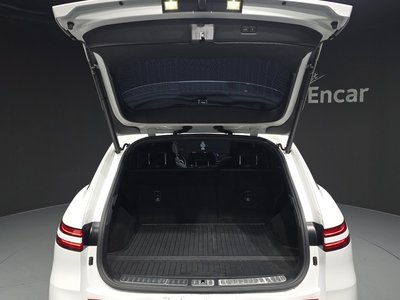 2022 Genesis GV70 — миниатюра 20