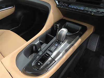صورة مصغرة 25 لـ 2024 Toyota CROWN SPORT