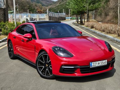 PORSCHE PANAMERA - 2