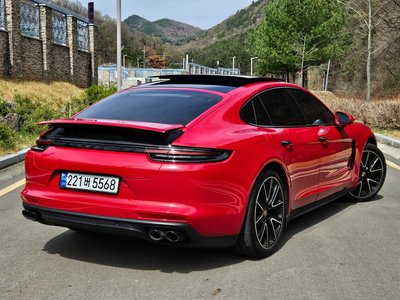 PORSCHE PANAMERA - 7