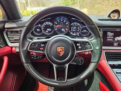 PORSCHE PANAMERA - 9