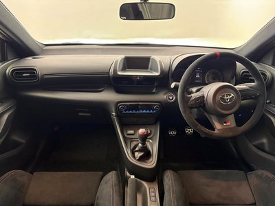 TOYOTA GR YARIS - 2