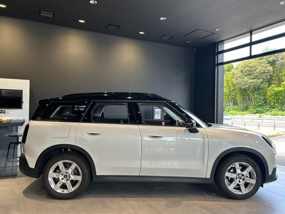 2025 MINI COOPER COUNTRYMAN photo 7
