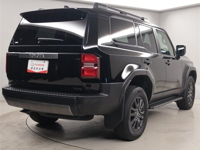 2025 Toyota LAND CRUISER 250 photo 3
