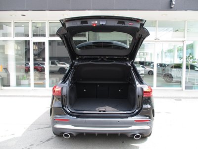 صورة 7 لـ 2025 Mercedes-BENZ GLA AMG