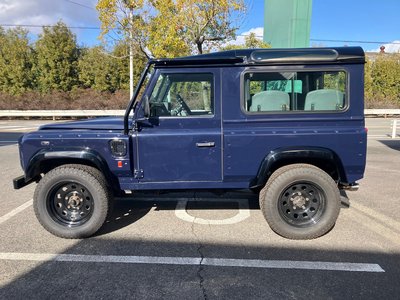 LAND ROVER DEFENDER - 6