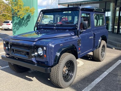 LAND ROVER DEFENDER - 4