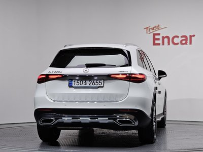 MERCEDES-BENZ GLC - 4