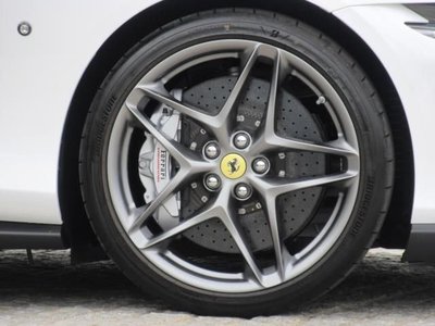 2026 Ferrari ROMA SPIDER — фото 6