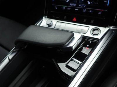 AUDI Q8 SPORTBACK E-TRON - 10