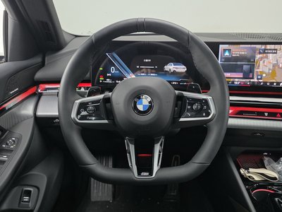 2025 BMW 5 SERIES — миниатюра 13