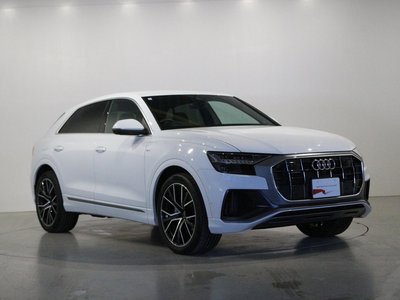 AUDI Q8 - 9