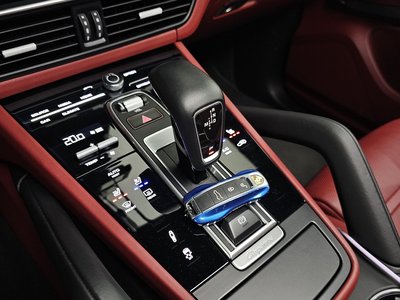 2019 Porsche CAYENNE — миниатюра 12