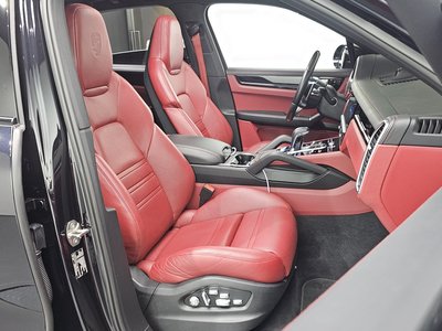2019 Porsche CAYENNE — миниатюра 18