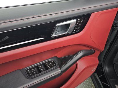 2019 Porsche CAYENNE — миниатюра 32