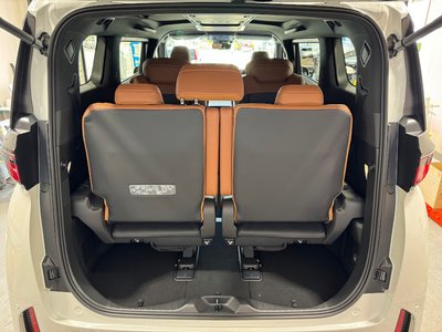 2026 Toyota VELLFIRE thumbnail 13
