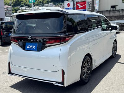 2026 Toyota VELLFIRE photo 4