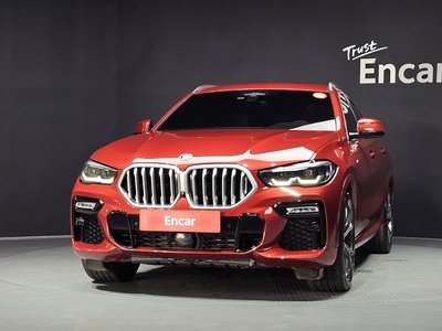 2021 BMW X6 照片 2