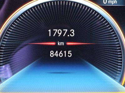 MERCEDES-BENZ E-CLASS - 8