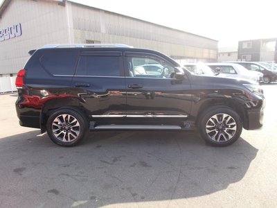 TOYOTA LAND CRUISER PRADO - 6