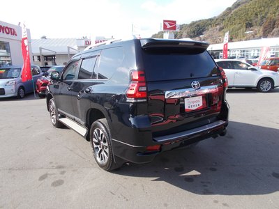 TOYOTA LAND CRUISER PRADO - 3