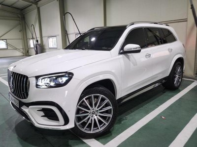 2025 Mercedes-BENZ GLS — фото 2