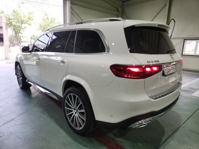 2025 Mercedes-BENZ GLS — фото 3