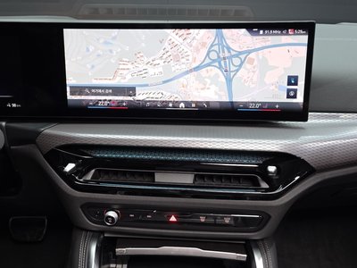 2025 BMW I4 缩略图 19