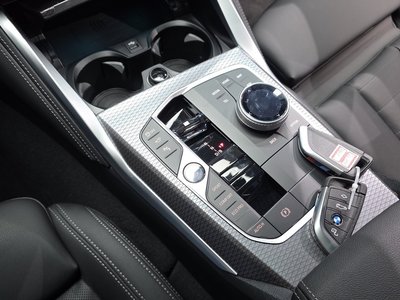 2025 BMW I4 缩略图 12